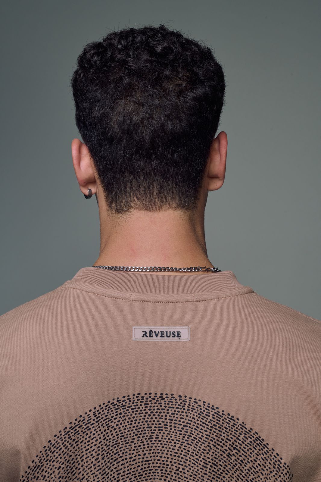 OVERSIZED REVEUSE MEN MOCCA
