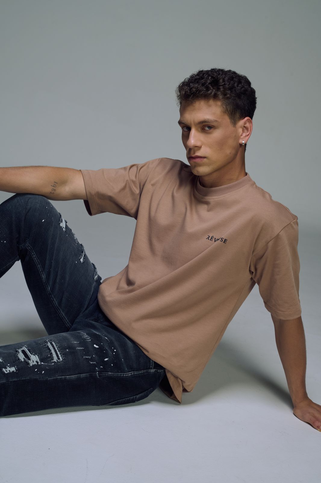 OVERSIZED REVEUSE MEN MOCCA